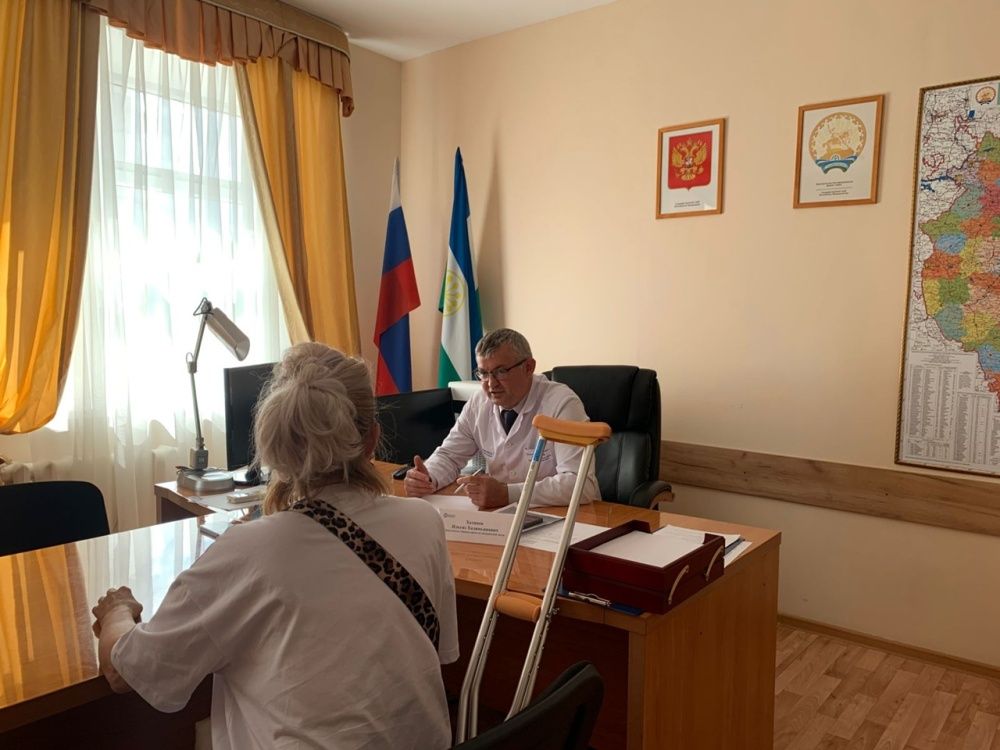 Заместитель главного врача по медицинской части Хатипов И.Х. провел личный приём граждан