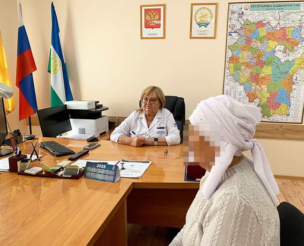 Сегодня прием граждан провела заместитель главного врача по амбулаторно-поликлинической службе Балягутдинова Н.Г.