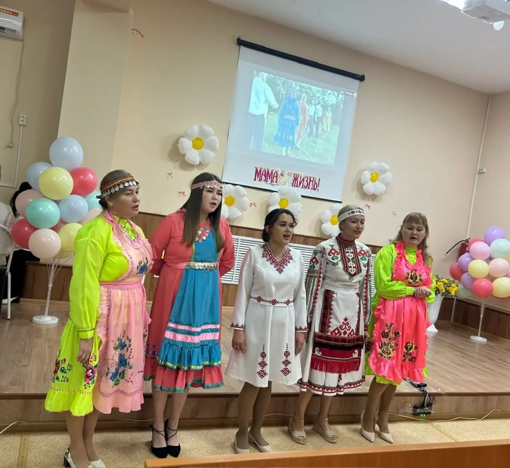 Профсоюз провел конкурс вокалистов на день матери!